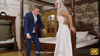 双性恋新娘和她的热未婚妻在婚礼当天分享了一个热辣的三人行